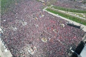 kalabalikkjpg-EiIQrZHpgk_A8CBKmDP0pA