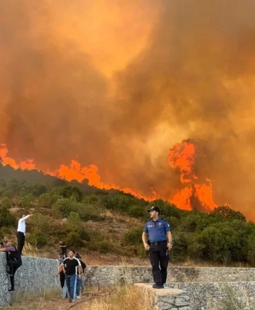 L66tPQkQaECWEUnpYDE1jQ