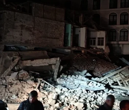 g4swqhswaaasprojpeg-4Xn5nF_kT0ekkOFGjgjUIQ