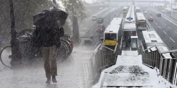 MGM’den turuncu ve sarı kodlu uyarılar: 8 kente dikkat! Kuvvetli sağanak ve kar geliyor!