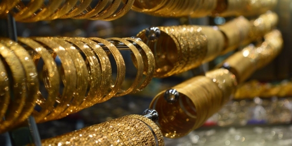 Altın güne yükselişle başladı: Gram 5 bin 720 lira oldu