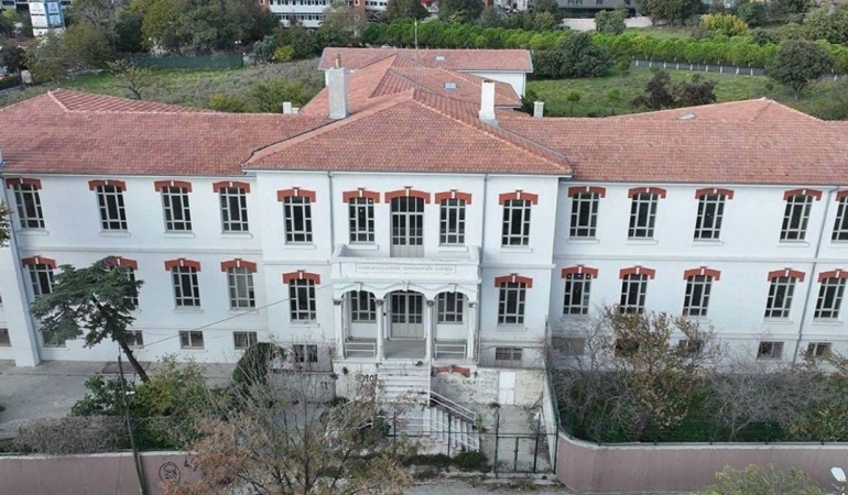 balikli-rum-hastanesinde-sgkyi-zarara-ugrattigi-iddiasiyla-3-kisi-tutuklandi