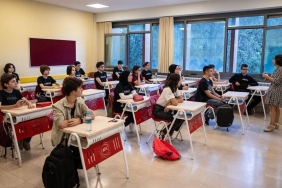 ara-tatil-sona-erdi-milyonlarca-ogrenci-yeniden-siniflarda