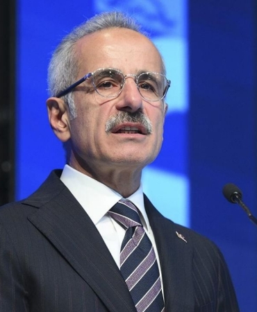 bakan-uraloglu-zararli-iceriklere-karsi-daha-siki-dijital-denetim-geliyor