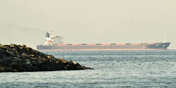 Hürmüz’de gemi trafiği alarm veriyor: Sadece 7 gemi geçebildi