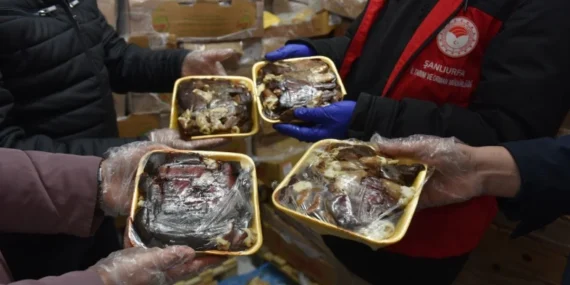 son-kullanma-tarihi-gecmis-50-ton-tavuk-imha-edildi-aab536c0-1d77-4f40-ba0c-75ff10c38129