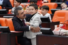 bakan-tekinin-23-nisan-mesaji-Bre2e2QJ