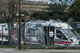 besiktasta-israil-konsoloslugu-onunde-silahli-catisma-3-kisi-etkisiz-hale-getirildi-pe1epEGC