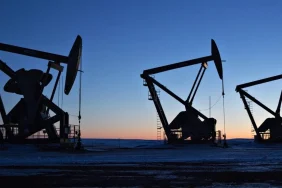 brent-petrol-6723-dolardan-islem-goruyor-1771226457