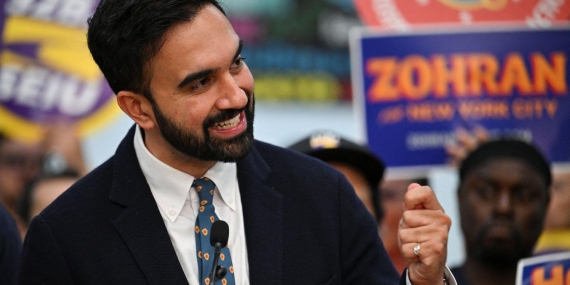 Times Square’da Mamdani’ye sert tepki: “Tarihi çarpıtma, siyasi provokasyon”