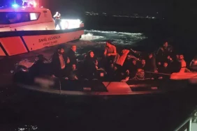 izmir-aciklarinda-2si-cocuk-24-duzensiz-gocmen-yakalandi-jhwmjCSN