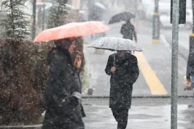 meteorolojiden-kuvvetli-yagis-ve-firtina-uyarisi-1771057676