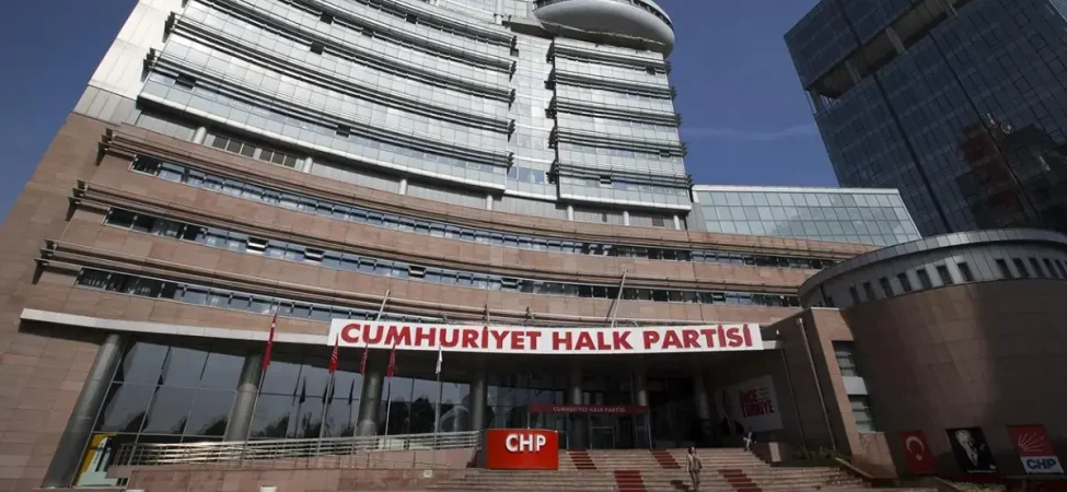 mahkemeden-chp-kurultayi-karari-kilicdaroglu-yonetimine-donus-hukmu-Kdt4ZUpN