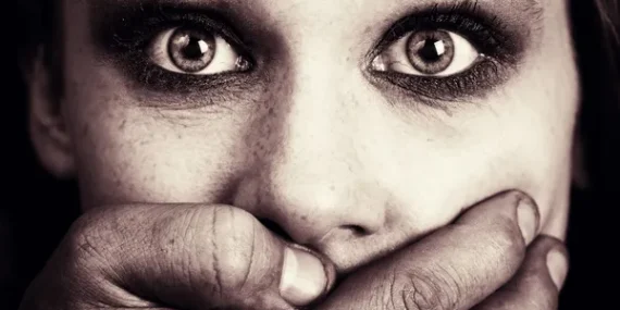 depositphotos_9933590-stock-photo-scared-woman-victim-of-domestic