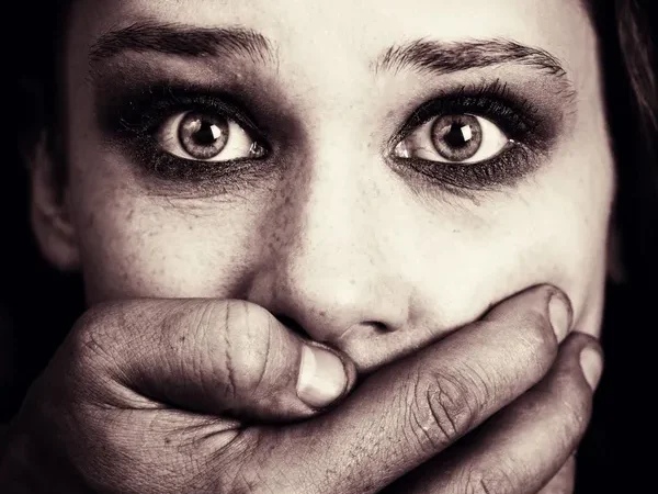 depositphotos_9933590-stock-photo-scared-woman-victim-of-domestic