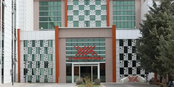 Türkiye kritik teknolojiler için 3 bin genç araştırmacı yetiştirecek