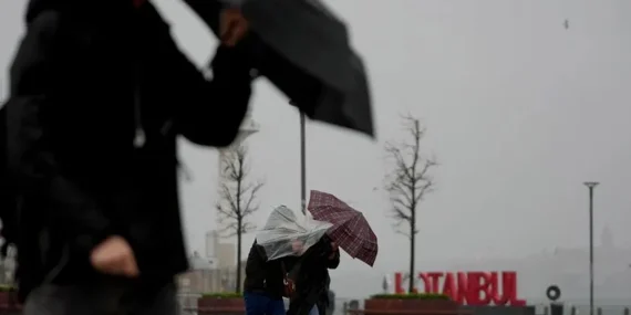 Marmara’da Doğa Alarmı: İstanbul’da ‘Sarı’ Uyarı, Çevre İllerde Sel Felaketi!